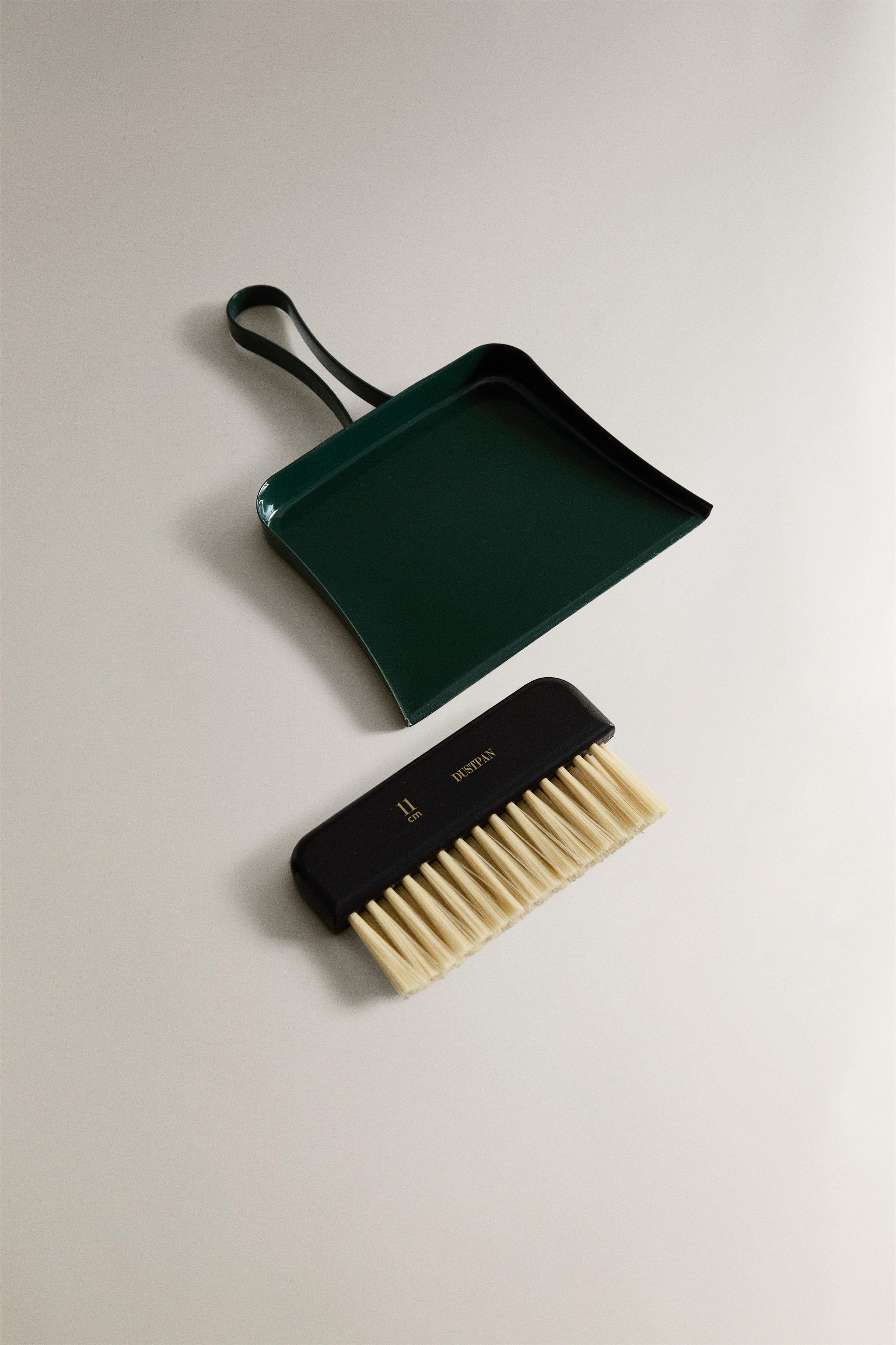 ENSEMBLE BROSSE ET PELLE
